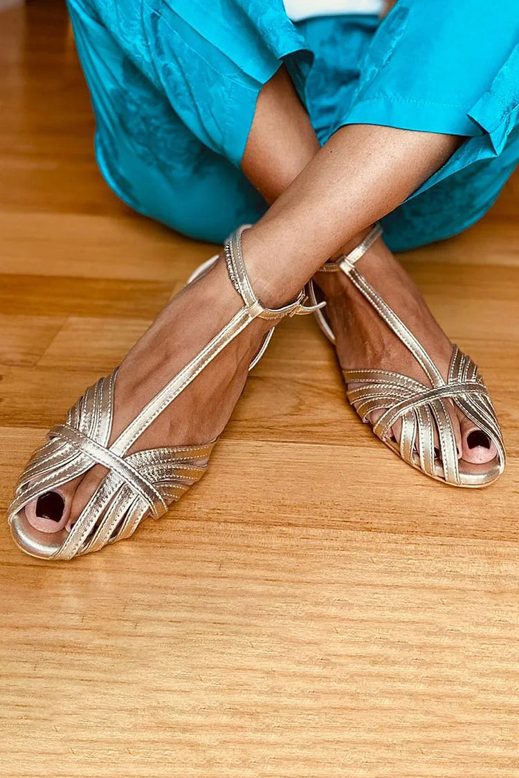 Sandales basses peep toe scintillantes avec bride en T