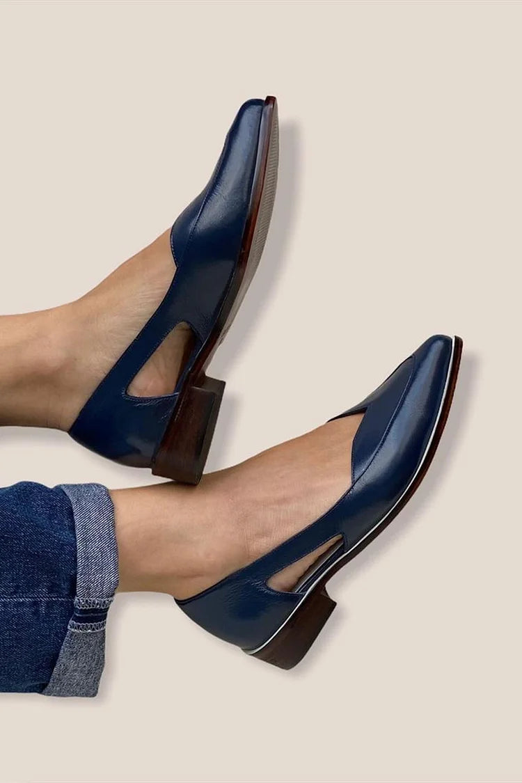 Ballerines décontractées bleu marine à bout pointu avec découpe à enfiler