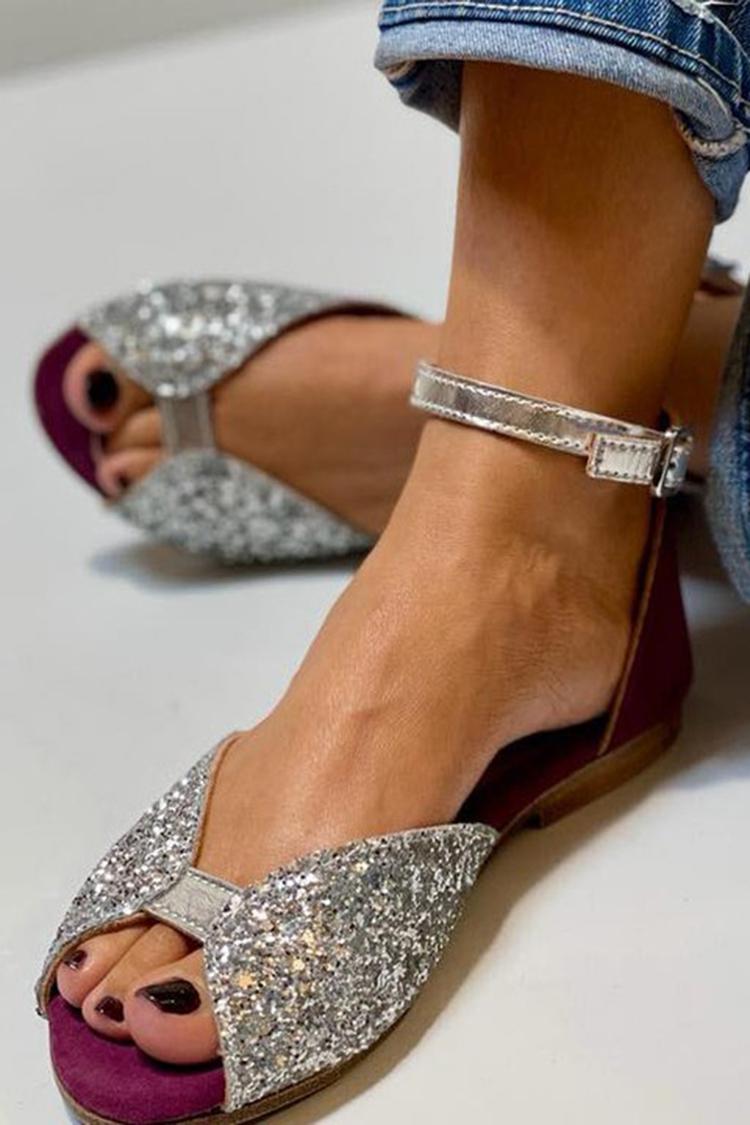 Sandales à bout ouvert argentées à paillettes avec bride de cheville et boucle
