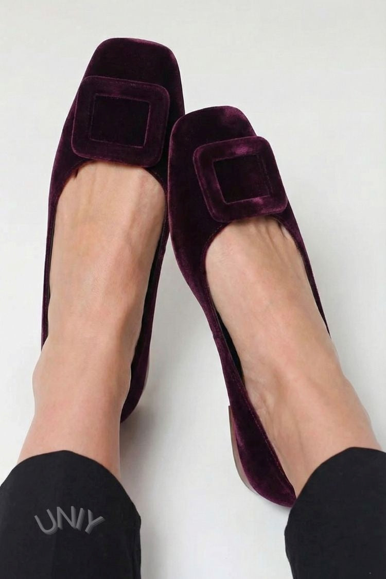 Ballerines en velours à bout carré avec boucle