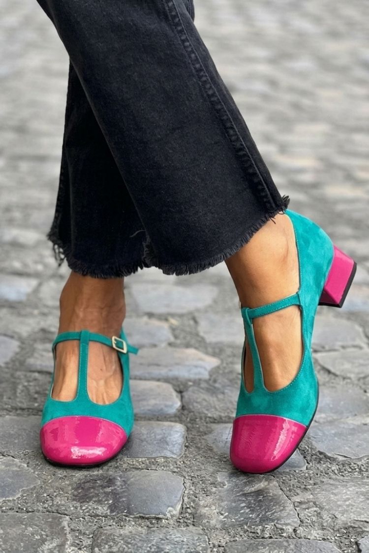 Talons larges violet bicolores à bout rond avec boucle et bride en T