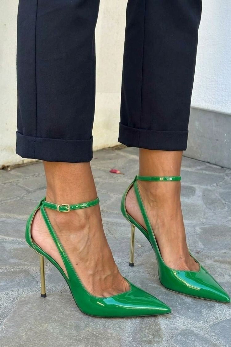 Escarpins Vernis Noirs avec Bride de Cheville