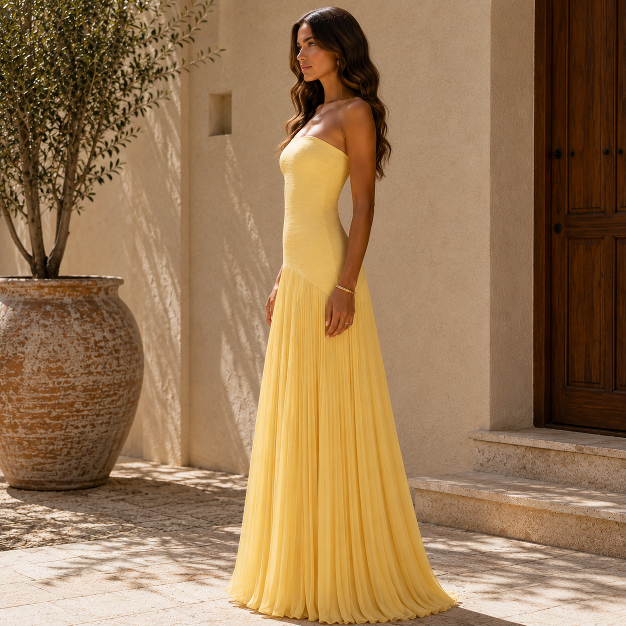 Robe à décolleté élégant