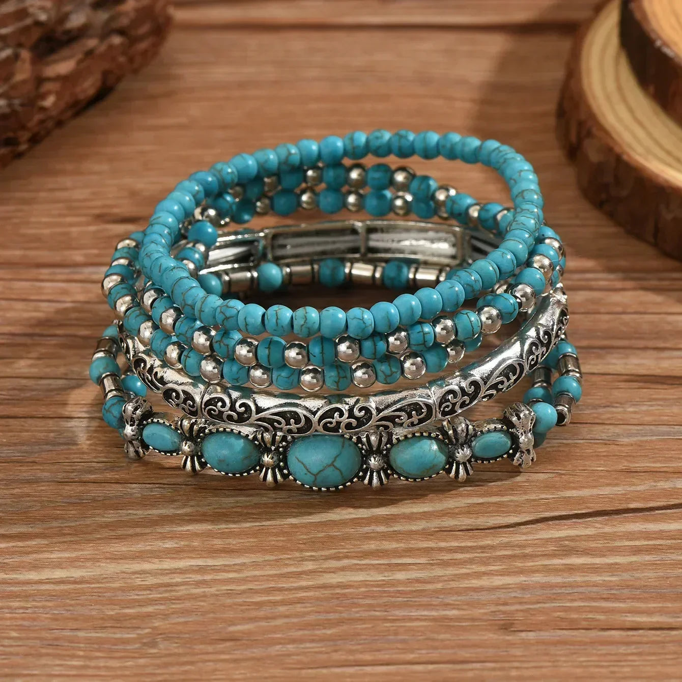 Maelia - Élégant bracelet en turquoise à plusieurs tours