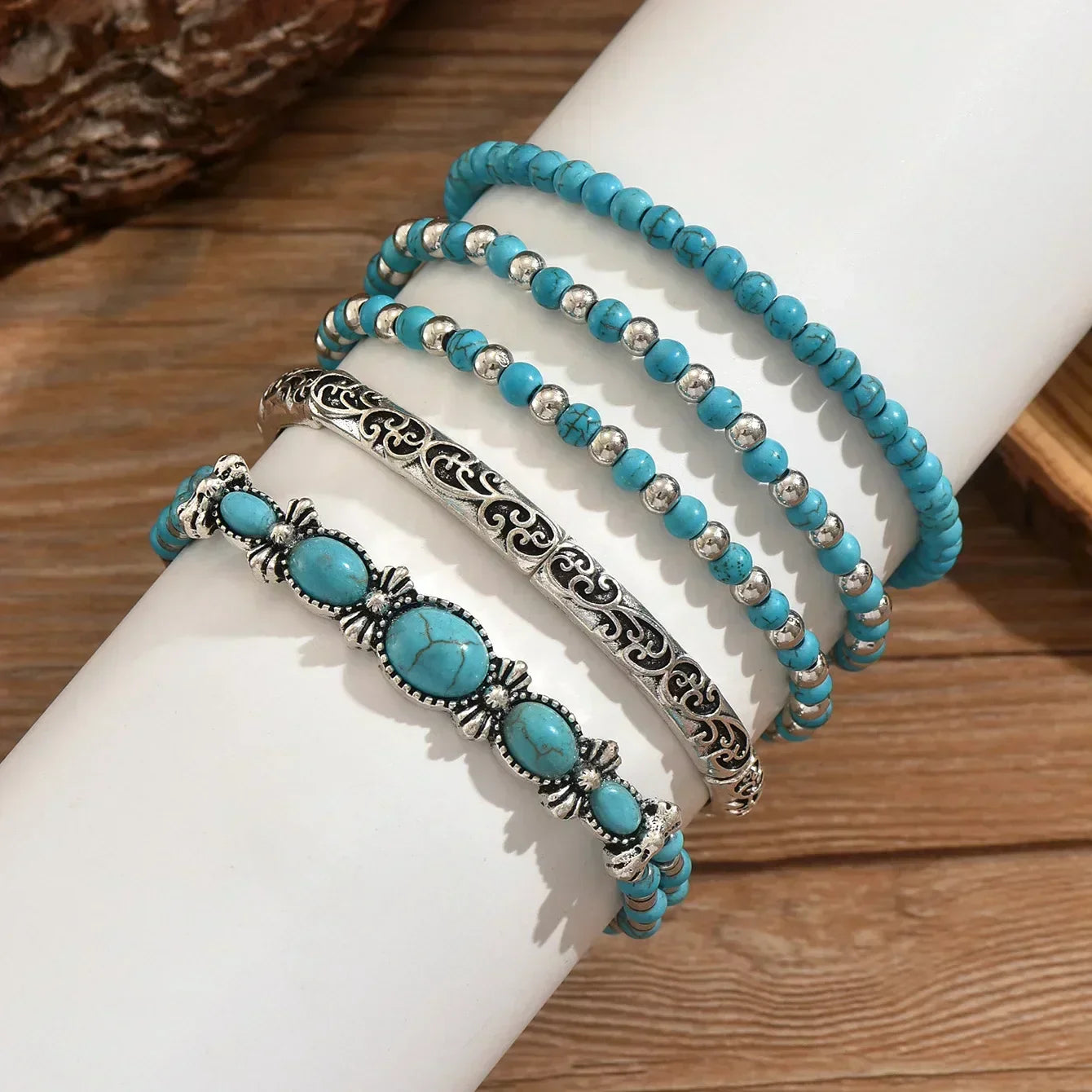 Maelia - Élégant bracelet en turquoise à plusieurs tours