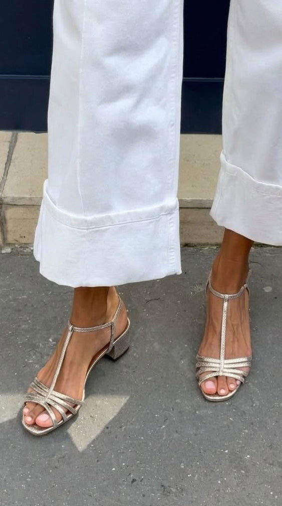 Sandales métalliques à boucle, avec bride en T et talon carré