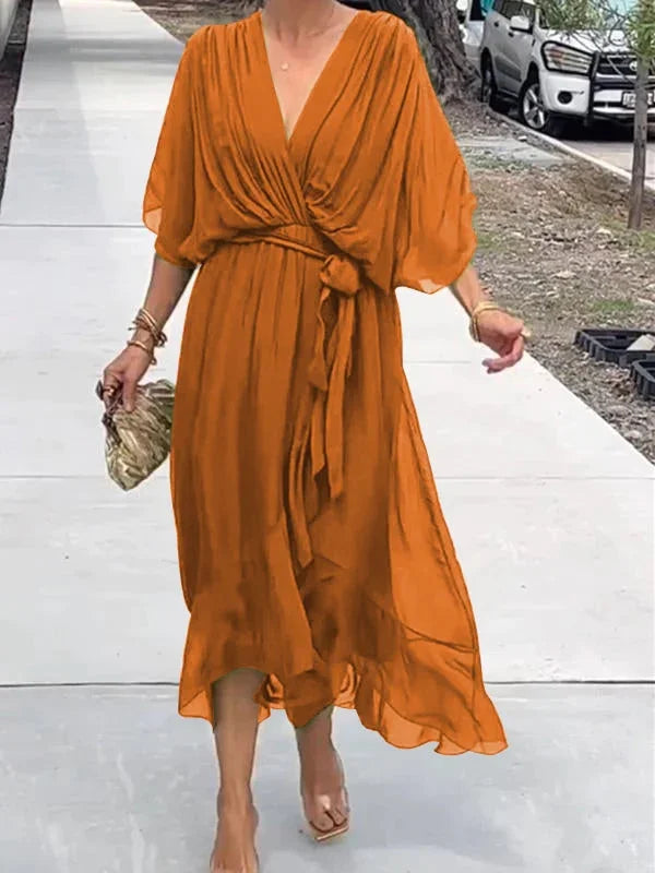 Louisa – Robe en chiffon avec décolleté en v