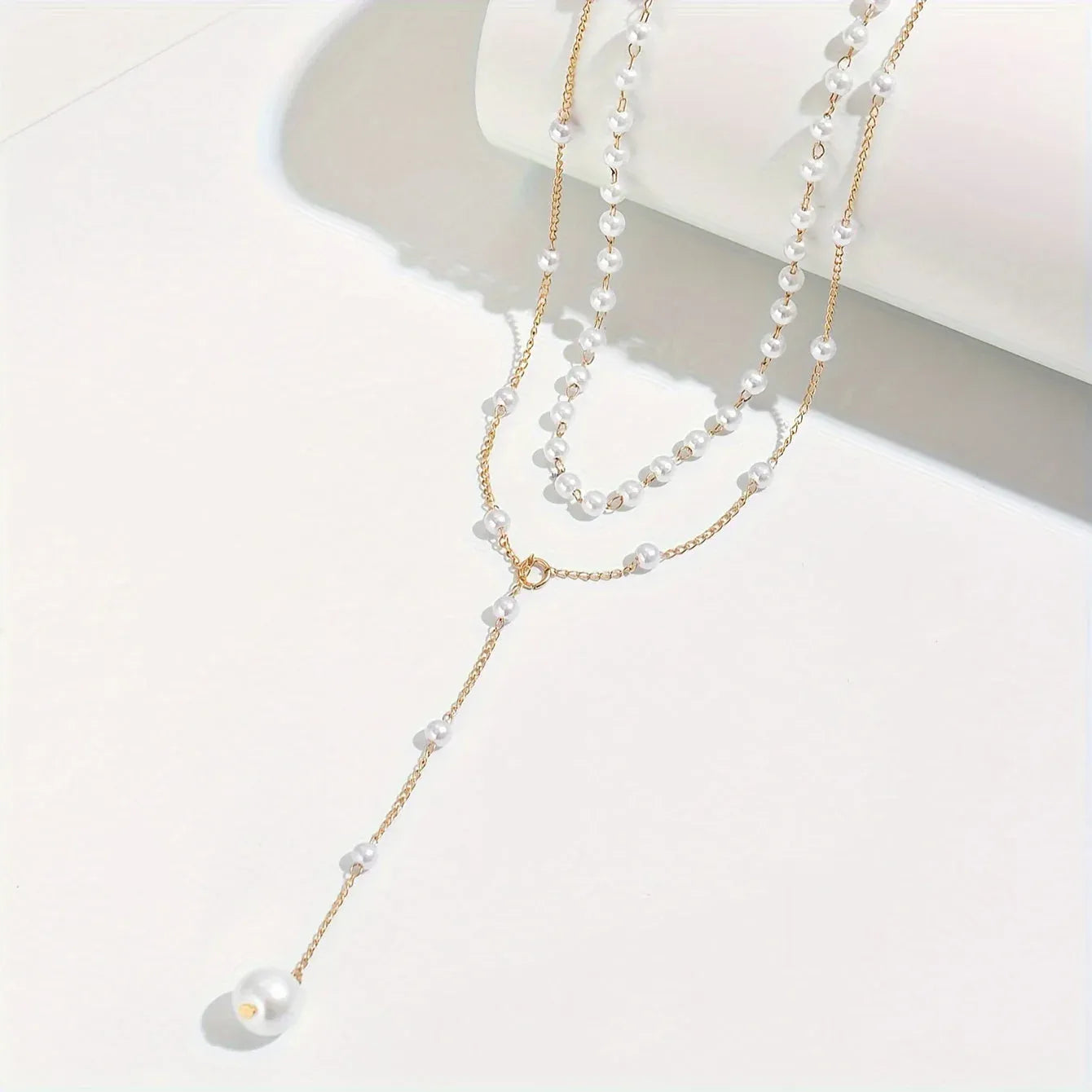 Collier à perles superposées